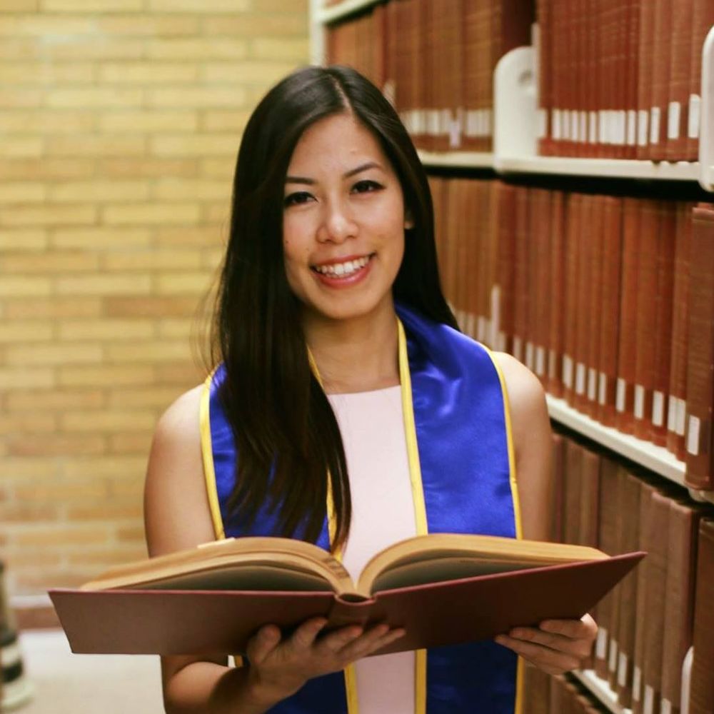 Meet your Posher, Claudia